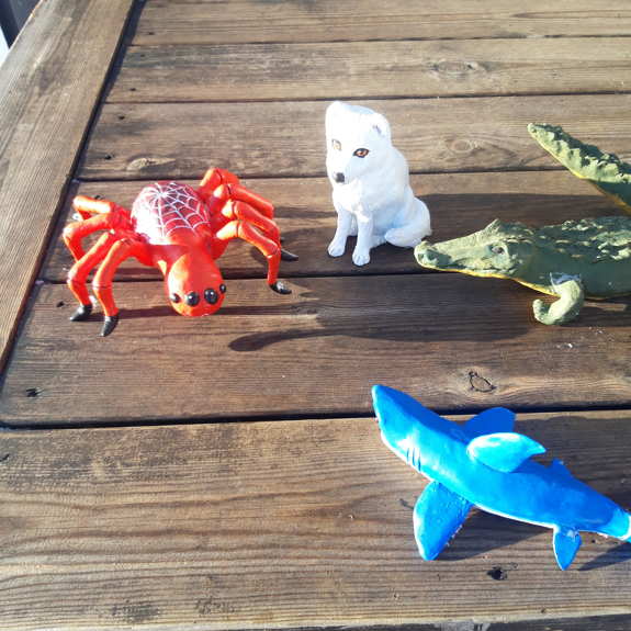 Spindeln, Fjällräven, Krokodilen och Hajen träffas.